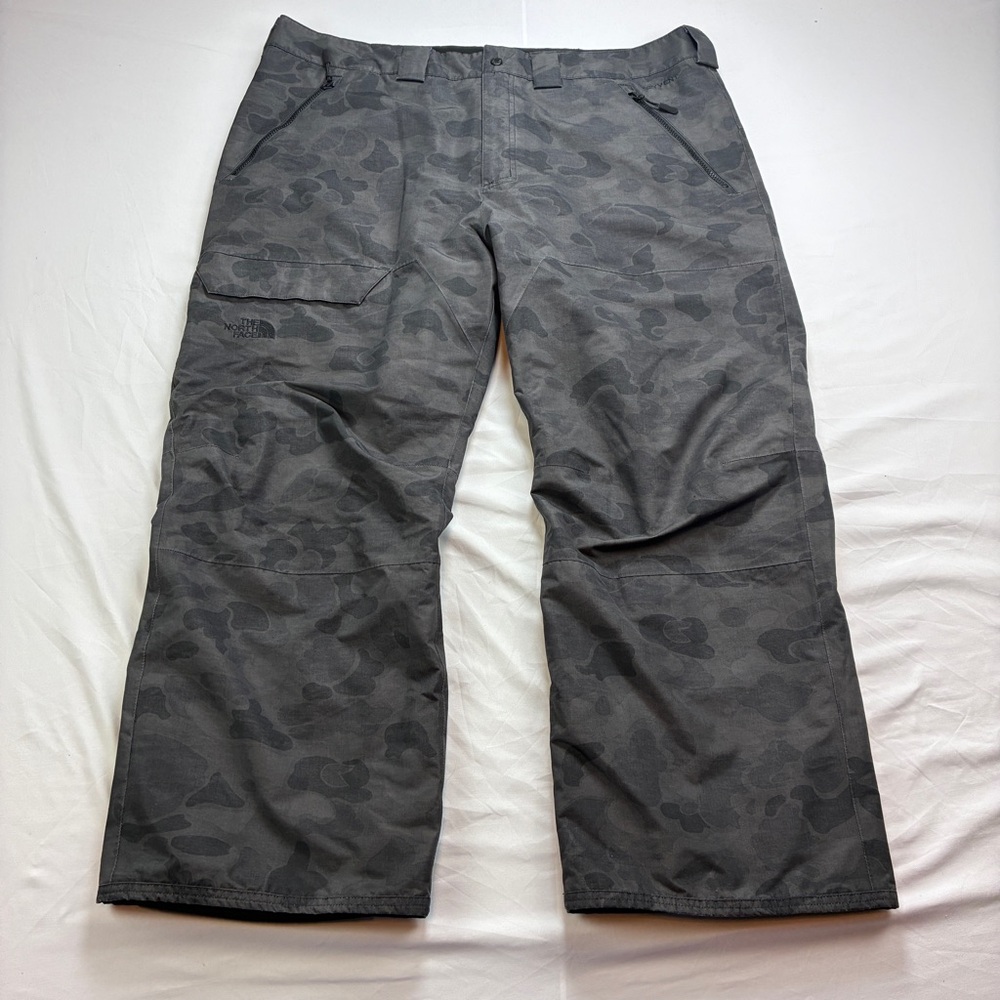 The North Face Men's DryVent Dark Gray Camo Snow/Snowboard Pants